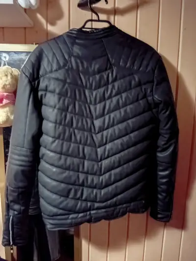 Chaqueta de cuero negra para hombre talla S - miniatura 2
