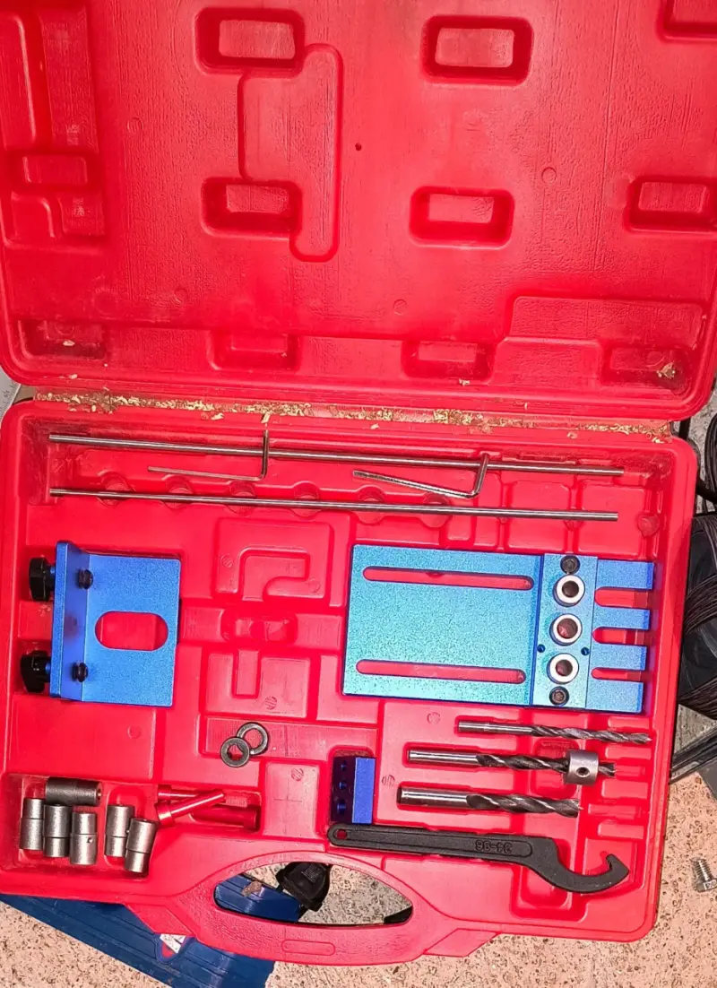 Set de herramientas para carpintería con estuche rojo - 5