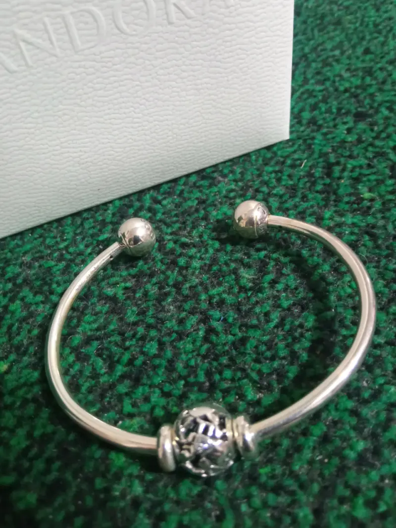 Pulsera de plata Pandora con charm - 2