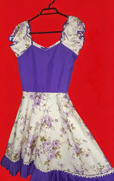 Vestido cueca floral vintage con volantes - miniatura 1