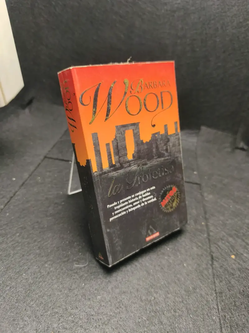 Libro 'La Profetisa' de Barbara Wood - 2