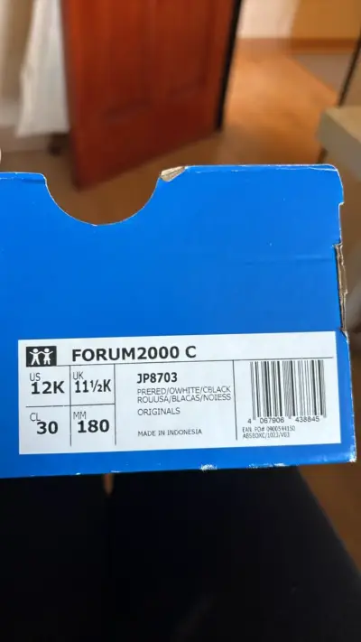 Zapatillas NUEVAS Adidas talla 30 - miniatura 2