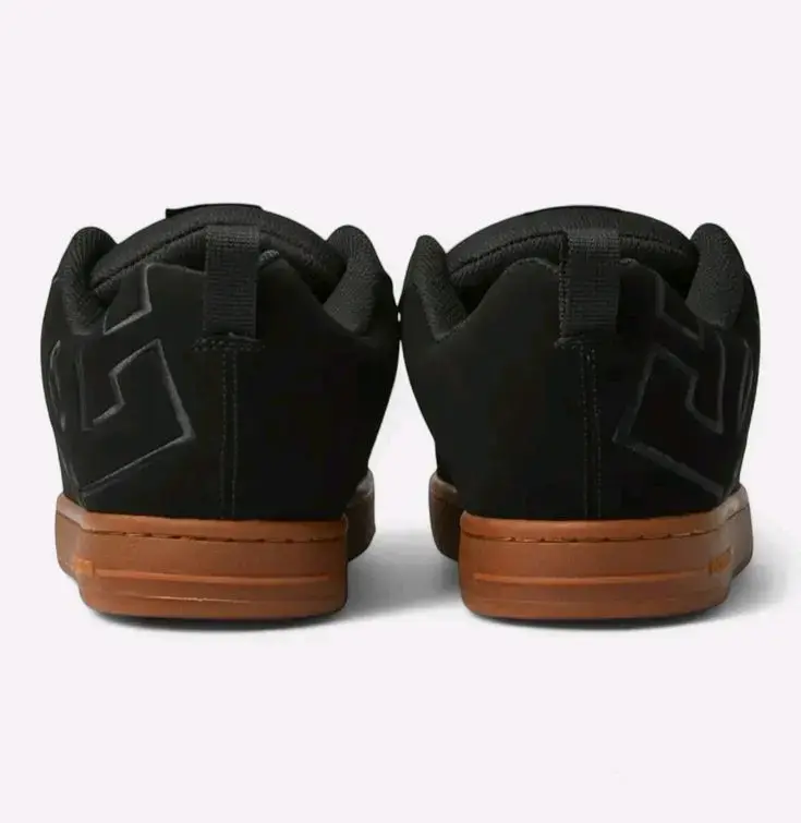 Zapatillas negras DC Shoes con suela de goma - 2