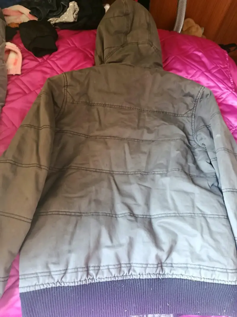 Chaqueta con capucha RollyGo - 2