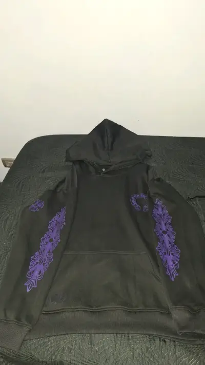 Polerón Chrome Hearts con detalles morados - miniatura 1