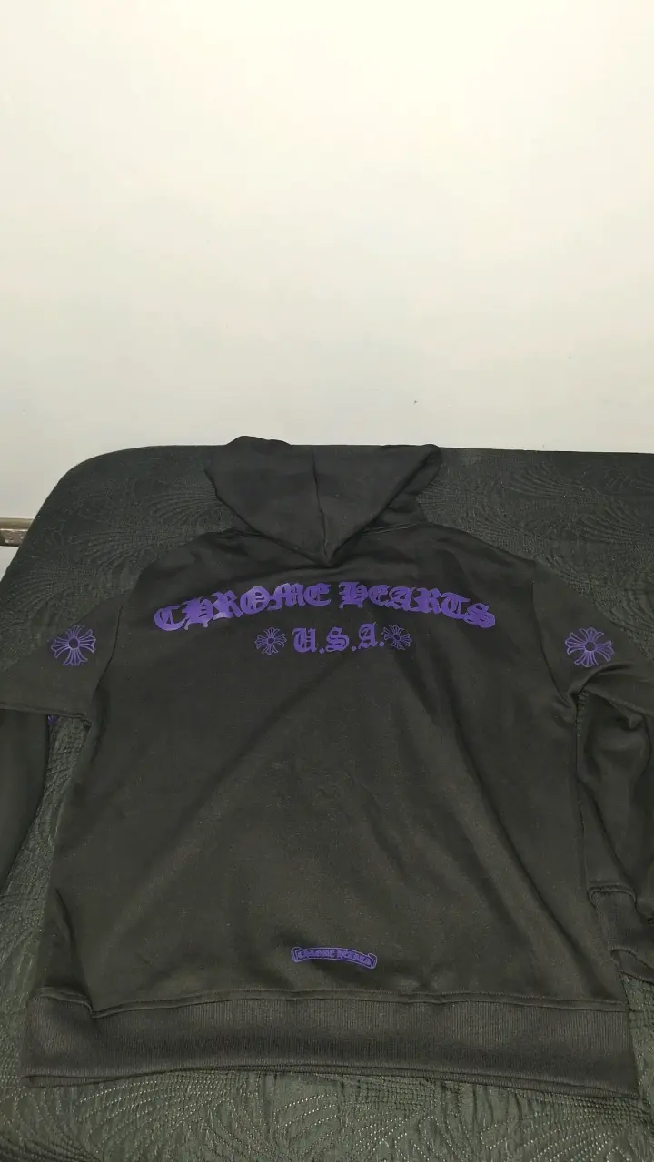 Polerón Chrome Hearts con detalles morados - 2