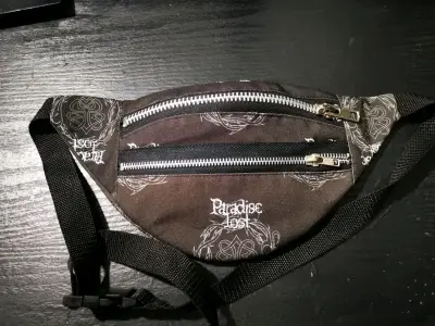 Riñonera negra con diseño Paradise Lost - miniatura 3