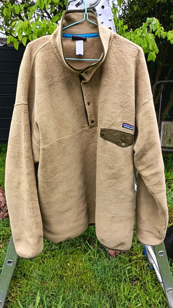 Polar beige Patagonia con bolsillo - 1