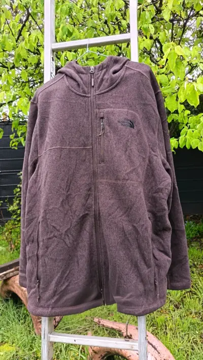 Chaqueta polar The North Face marrón con capucha - miniatura 1