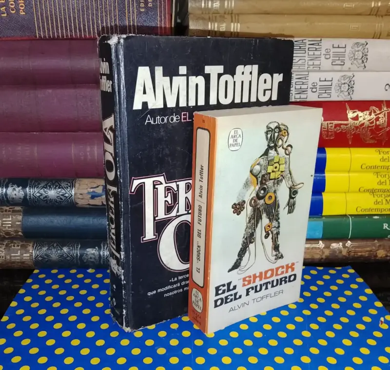 Libros Alvin Toffler 'La Tercera Ola' y 'El Shock del Futuro' - 1
