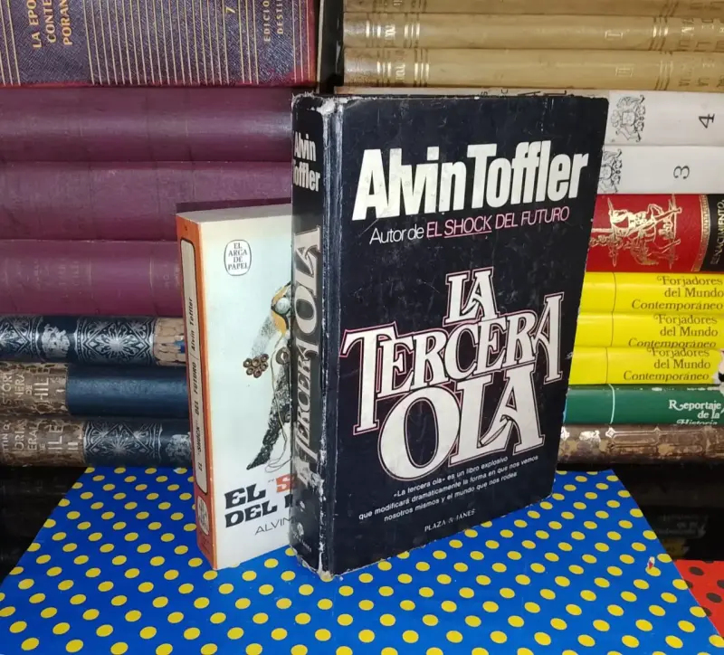 Libros Alvin Toffler 'La Tercera Ola' y 'El Shock del Futuro' - 2
