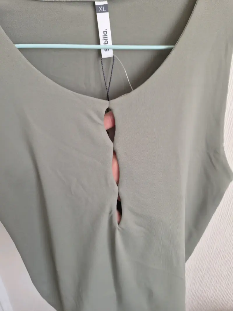 Blusa sin mangas verde oliva talla XL Sybilla - 2