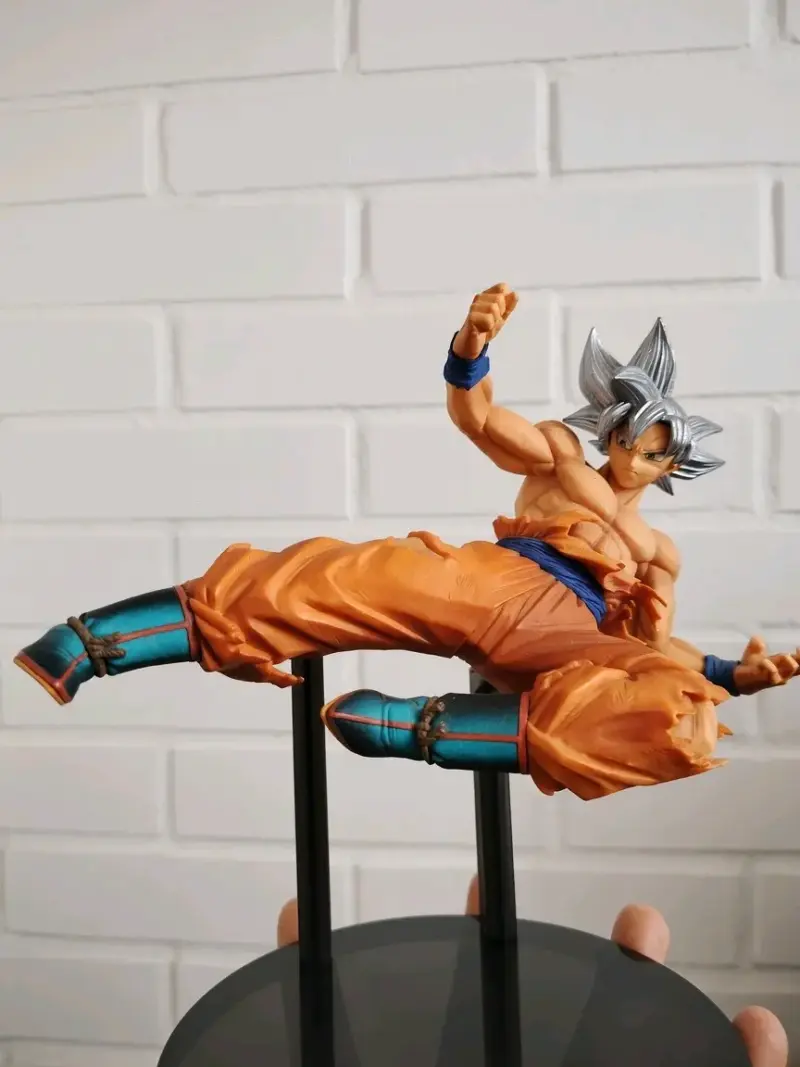 Figura de acción Dragon Ball Super Goku ui