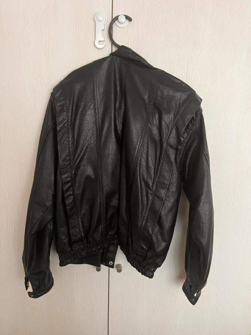 Chaqueta de cuero negra para hombre estilo vintage - 2