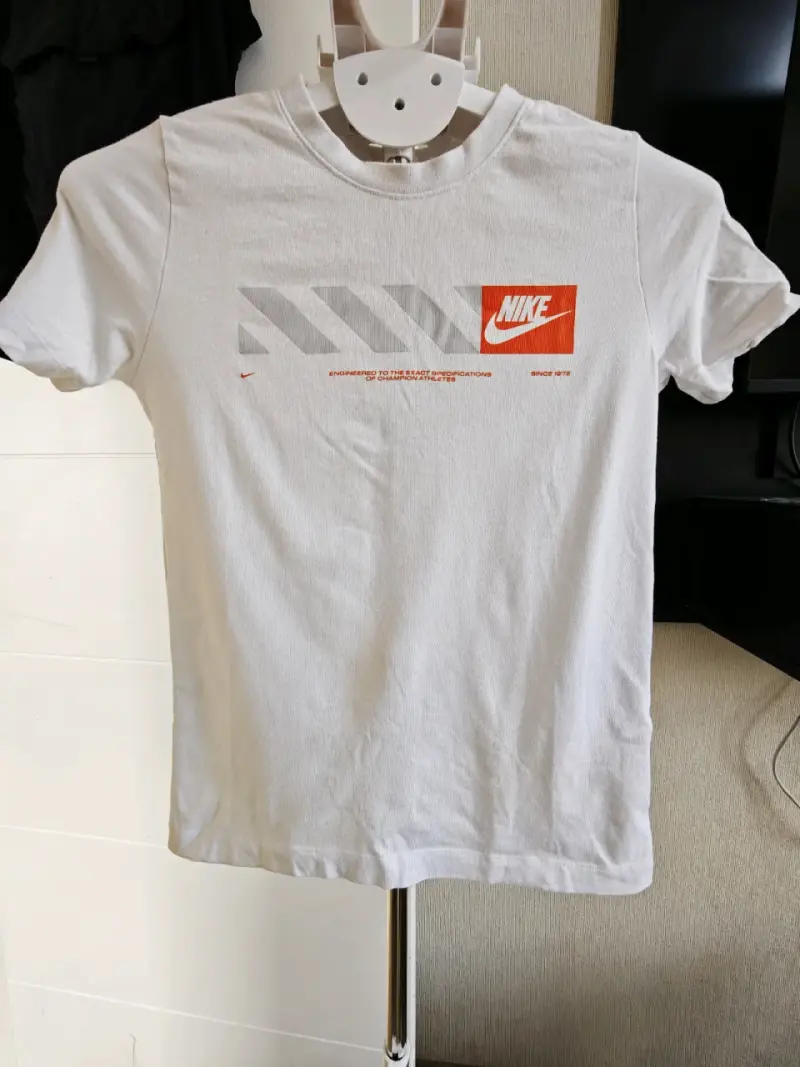 Polera Nike blanca para hombre - 1