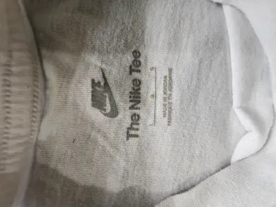 Polera Nike blanca para hombre - miniatura 2