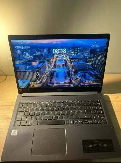 Laptop Acer Aspire 5 Intel Core i3 más Cargador - miniatura 1