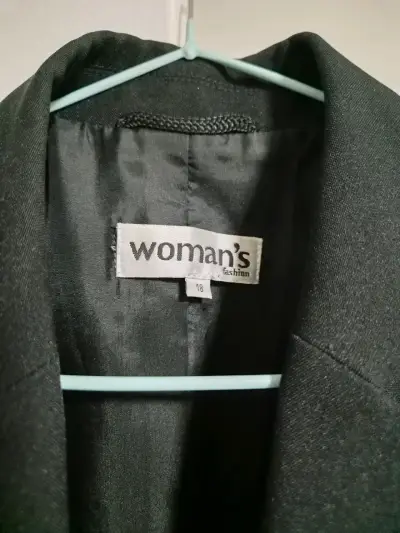 Blazer negro para mujer talla S-M - miniatura 2