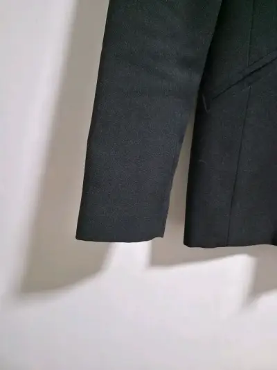 Blazer negro para mujer talla S-M - miniatura 3