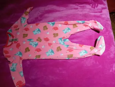 Pijama enterito para bebé con diseño de animales - miniatura 1