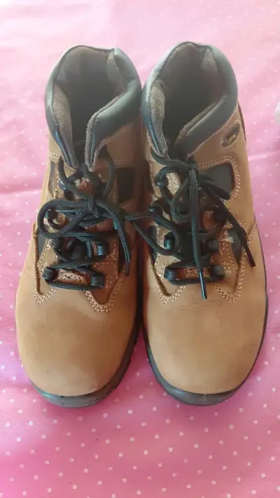 Botas de trekking para hombre color marrón - miniatura 1