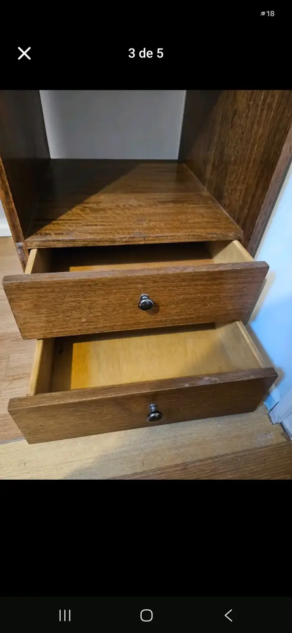 Escritorio de madera con cajones - 3