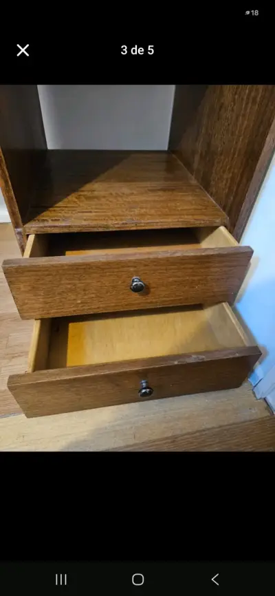 Escritorio de madera con cajones - miniatura 3