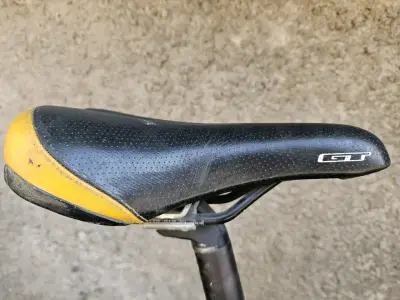 Bicicleta GT Aggressor 20" para niños - miniatura 3