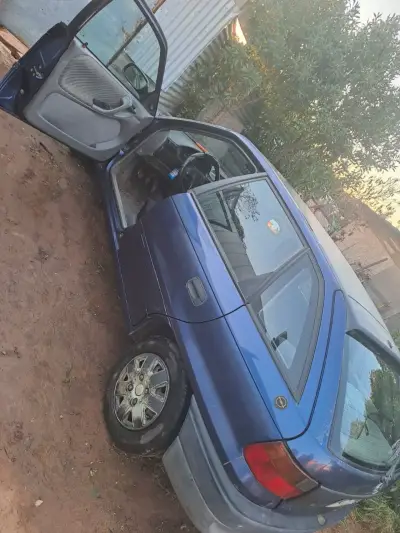 Opel Astra 1996 - miniatura 4