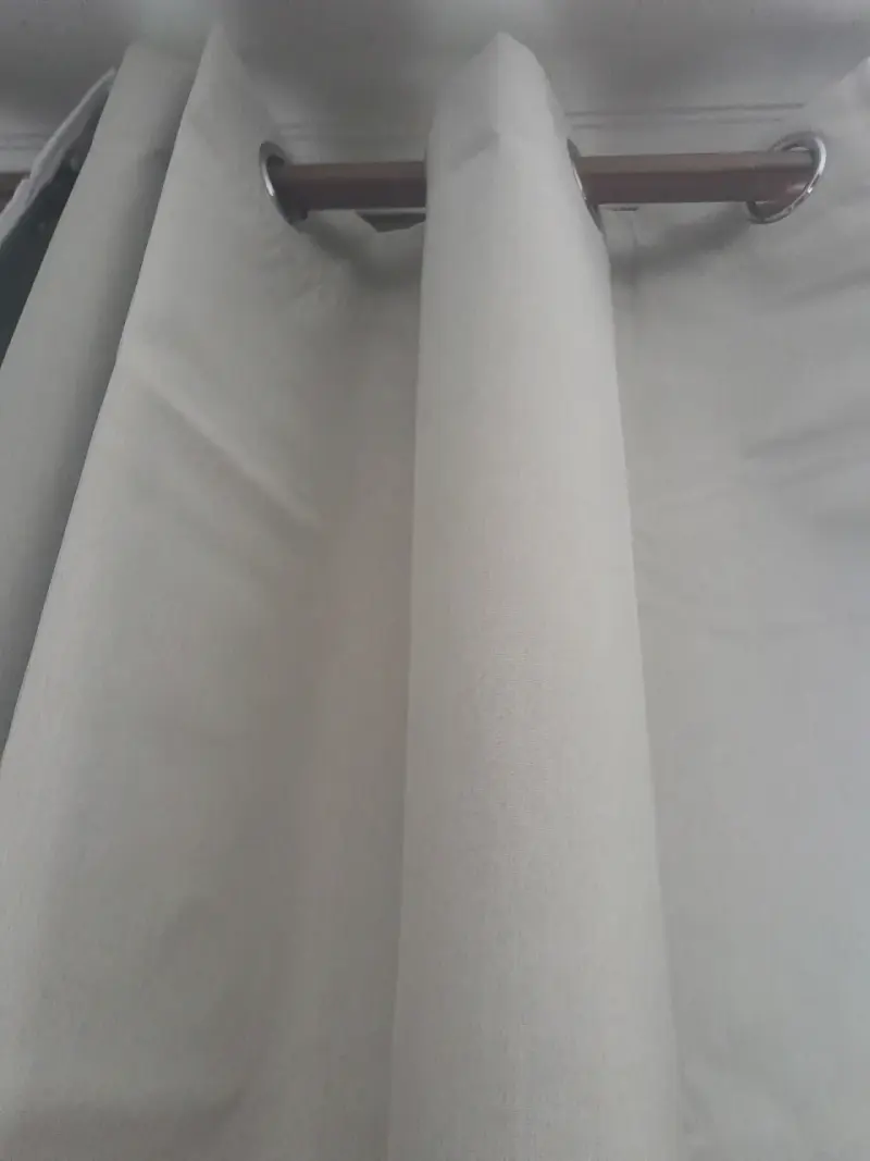 2 cortinas blackout beige con argolla