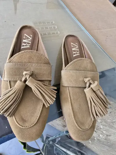 Mocasines de gamuza con borlas Zara para mujer - miniatura 3