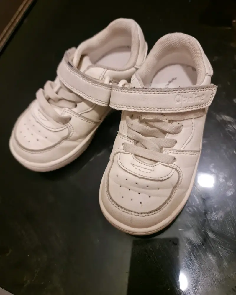 Zapatillas para niños nuevas y usadas. - 2
