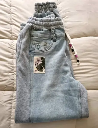 Pantalones jogger DESIGUAL con diseño Minnie - miniatura 2
