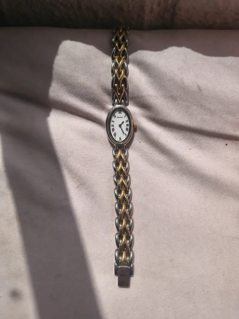 Reloj Seiko bicolor elegante - 1