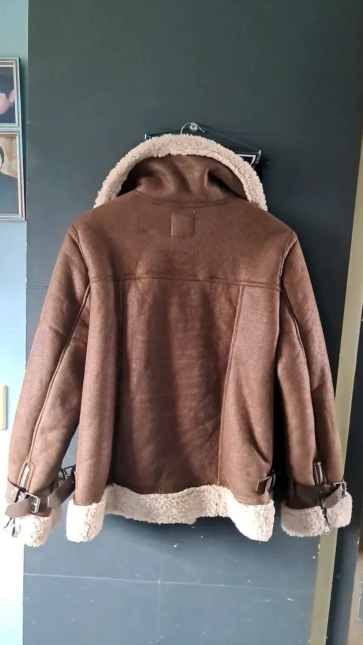 Chaqueta marrón con forro de lana - 4