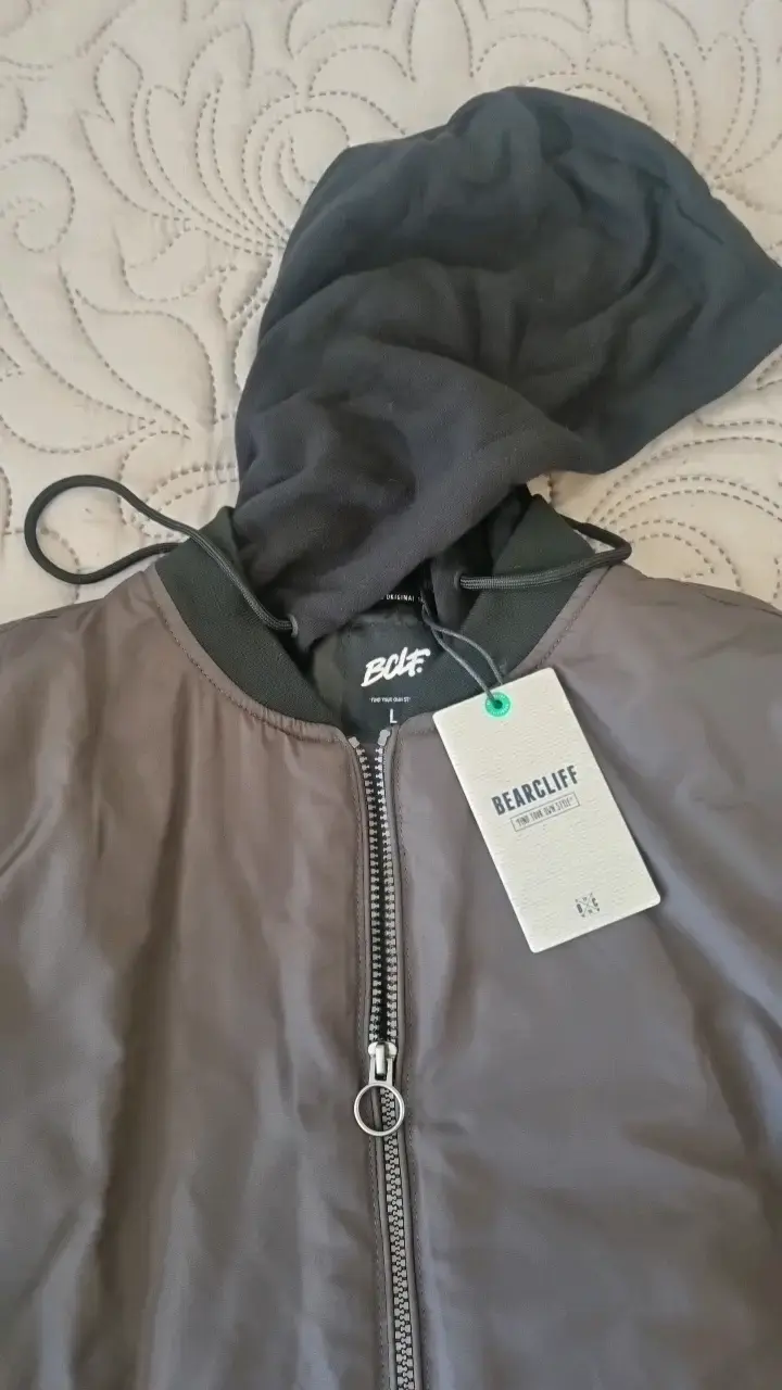 Chaqueta Bomber Hombre Bearcliff Gris con Capucha