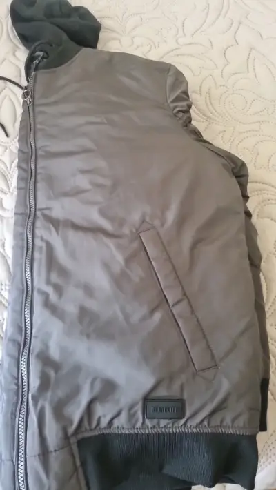 Chaqueta Bomber Hombre Bearcliff Gris con Capucha - miniatura 4