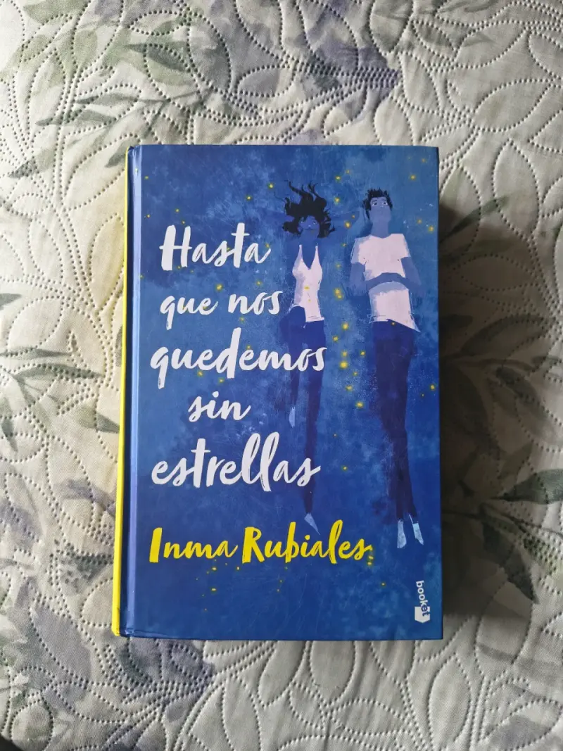 Libro 'Hasta que nos quedemos sin estrellas'