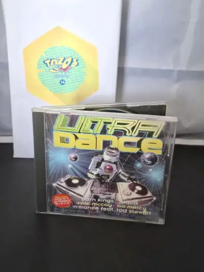 CD Ultra Dance con éxitos de los 90 Tecno Disco - miniatura 1