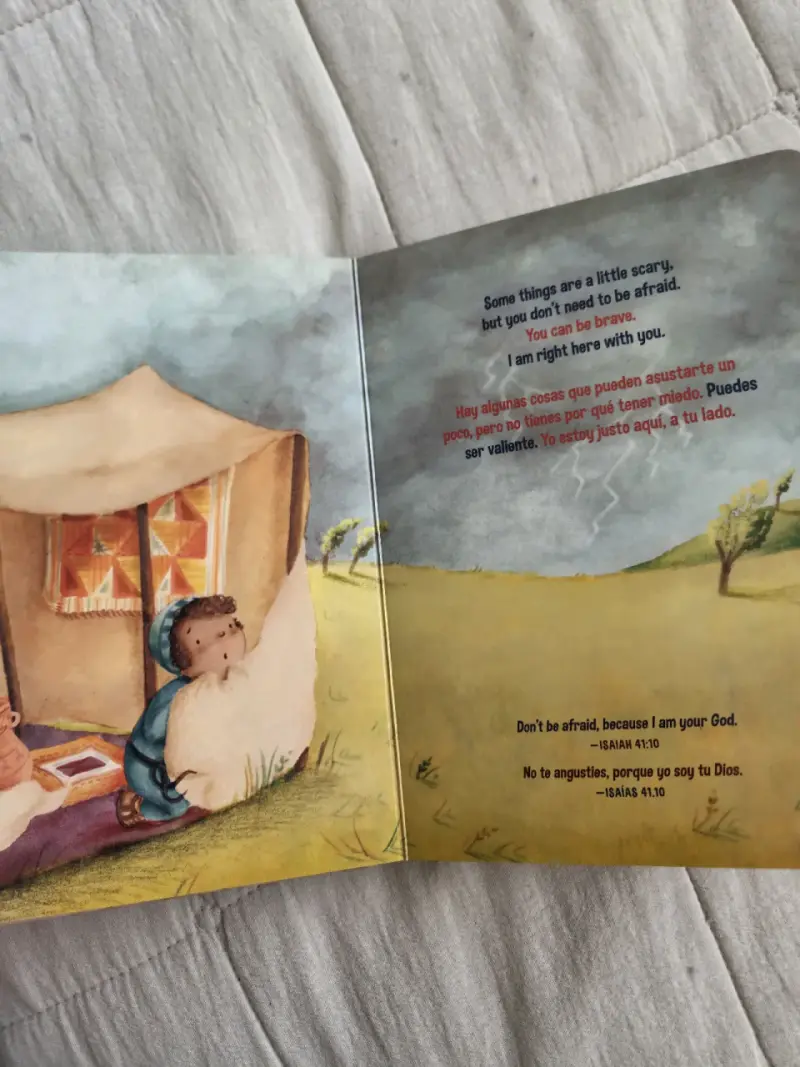 Libro bilingüe 'Jesús te llama para pequeñitos' - 2