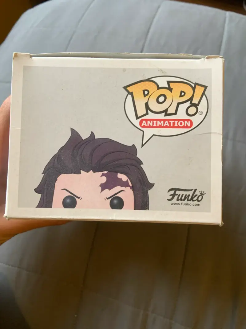 Figura Funko Pop Tanjiro Kamado Edición Especial - 2