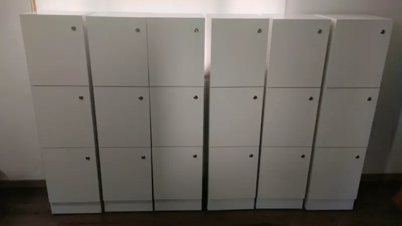 Locker de melamina 3 puertas con llave - 2