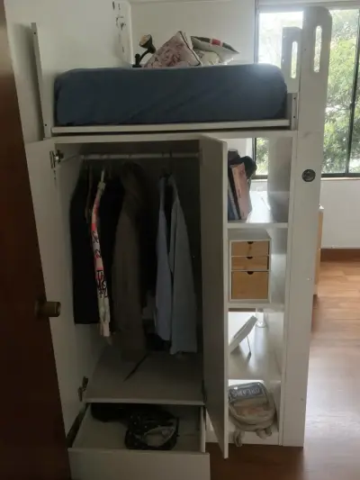 Cama alta con escritorio y estantería integrada - miniatura 5
