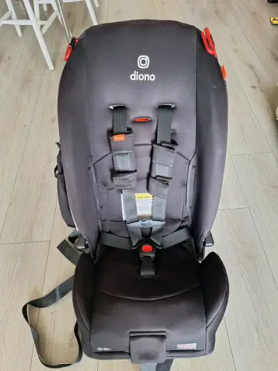 Silla de Auto Diono Negra con Arnés - miniatura 1