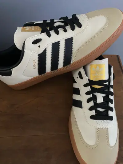 Zapatillas Adidas Samba blancas y negras - miniatura 1