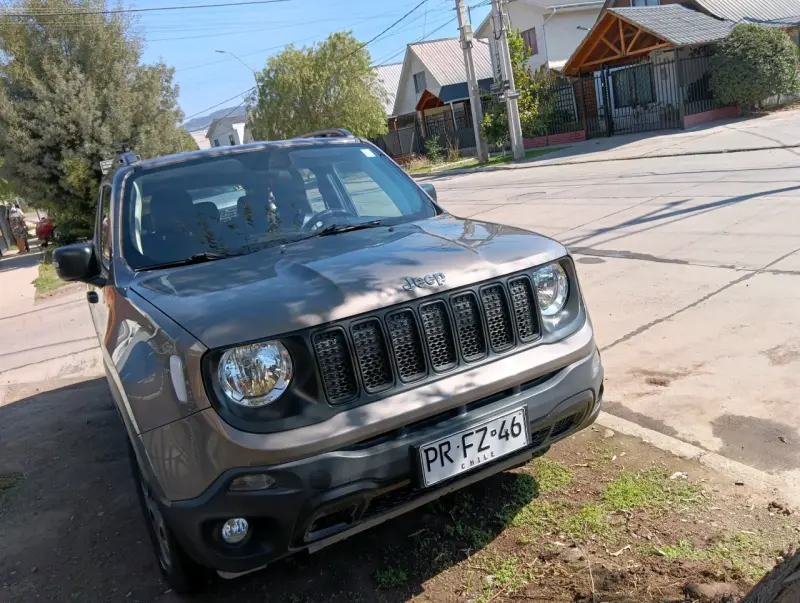Jeep Renegade SUV 2021 - 3