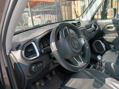 Jeep Renegade SUV 2021 - miniatura 5