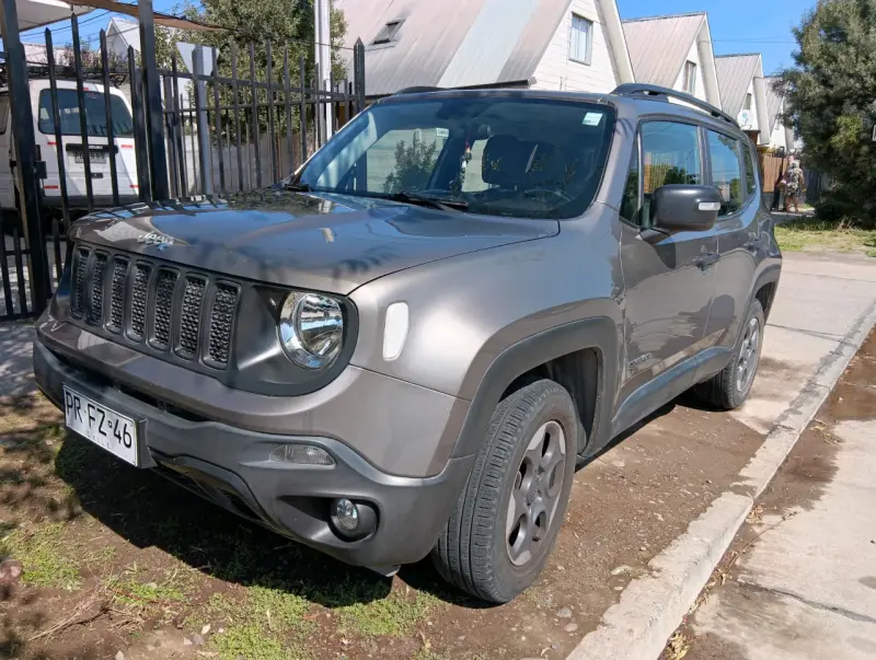 Jeep Renegade SUV 2021 - 6