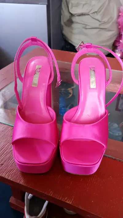 Sandalias de tacón alto fucsia Primark - miniatura 1