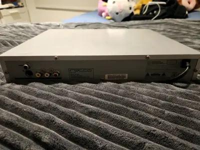 Reproductor de DVD Recco en buen estado - miniatura 2
